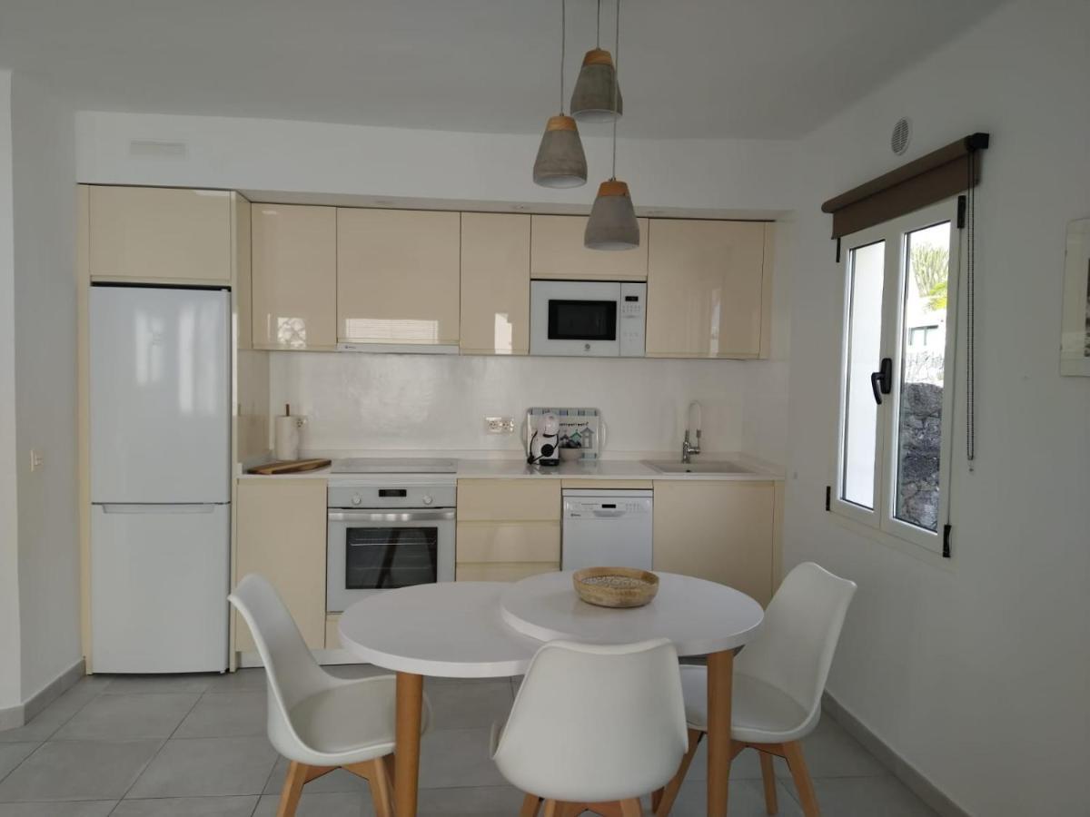 Bungalow Paseo Del Mar- Playa Roca Residence Sea Front Access - Free Ac - Wifi Costa Teguise Exterior foto